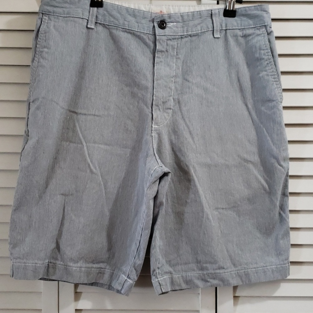 Dockers men's shorts size 34 classic fit